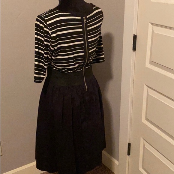 RB Collection Dress - Picture 3 of 5